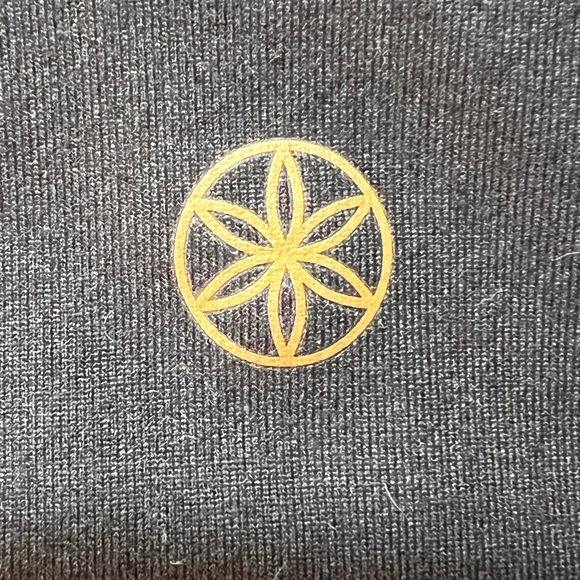 GAIAM TANK TOP - SIZE M - NWOT - Picture 3 of 3